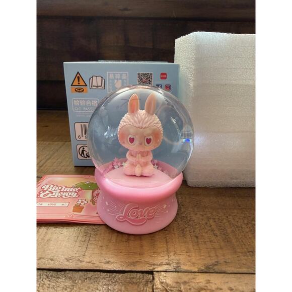 Pop Mart The Monsters Big Into Energy Love Crystal Ball Globe Figure Light Up - Picture 5 of 6